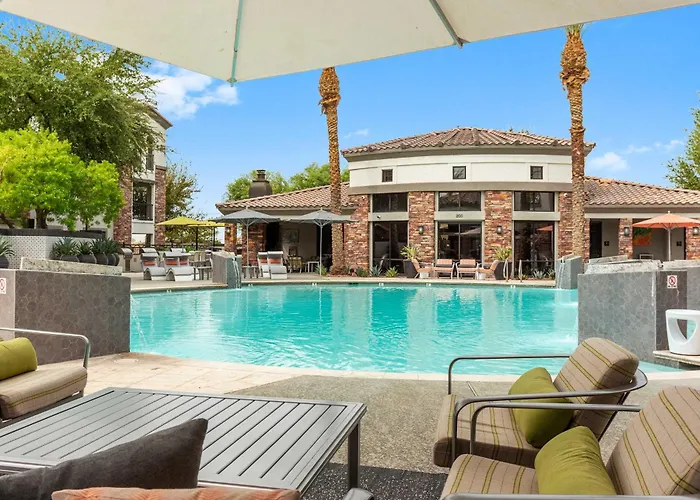 Cozysuites By The Stadium With Pool 20 * Glendale