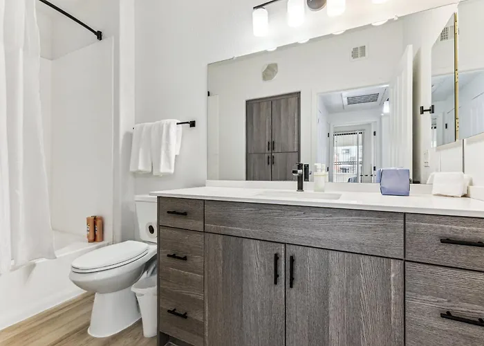 Cozysuites By The Stadium With Pool 20 Apartment *