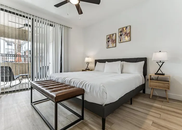 Cozysuites By The Stadium With Pool 20 Apartment *